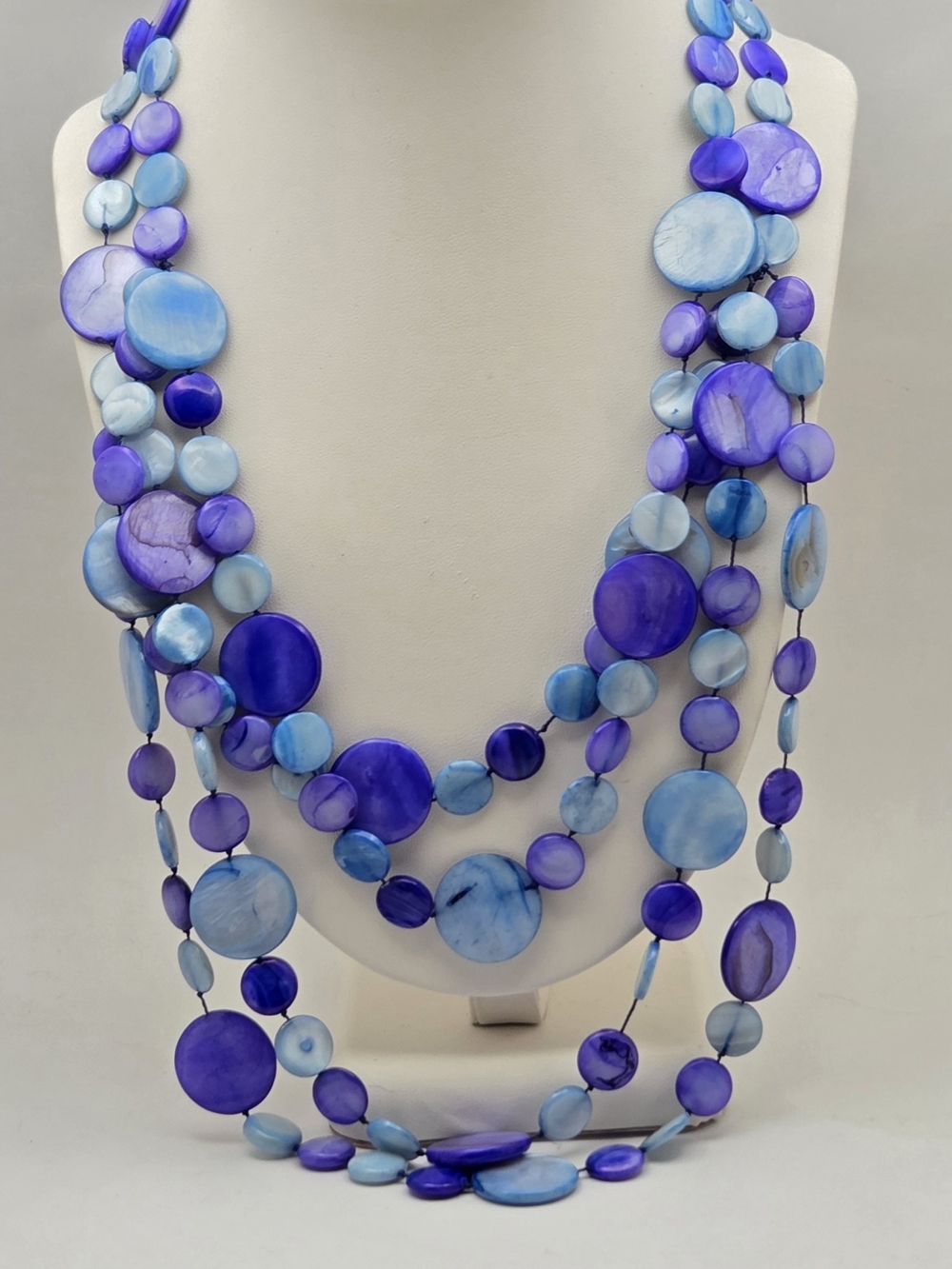 Vintage Blue Purple Mother of Pearl Disc Layered Necklace - Picture 7 of 16